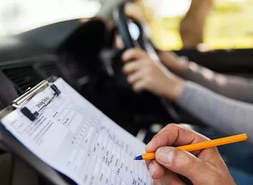 Εκπαιδευτής Οδηγών